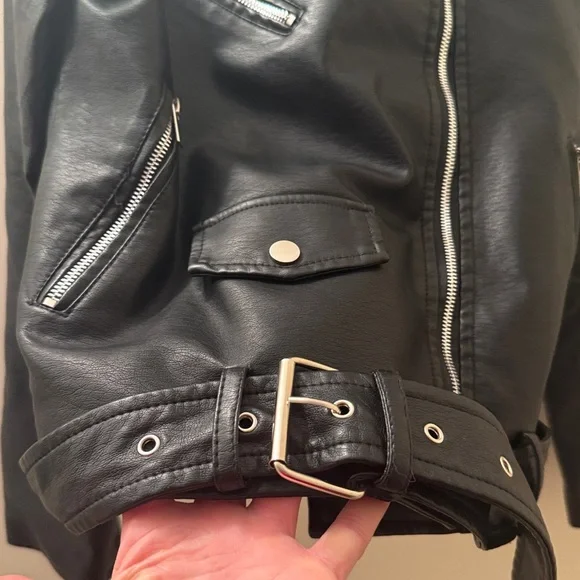 Black Polyurethane Jacket - Picture 12 of 12